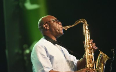 Légende de l’afro-jazz, le saxophoniste Manu Dibango est mort des suites du Covid-19